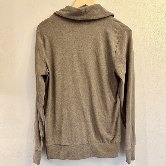 Banana Republic women's tan cotton sweater w/‎ button Kangaroo Pockets SZ Large - Picture 9 of 12